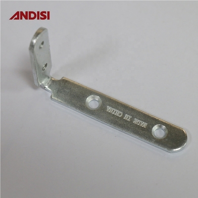 목재 가구 L 모양 커넥터 브래킷 철 재료와 39.5x39.5x13mm 크기