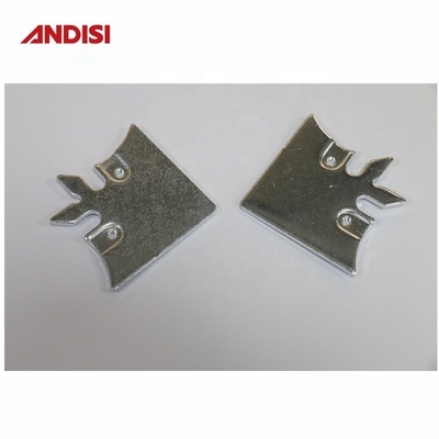 비표준 3mm 물고기 모양 주황 접착 스틸 금속 브래킷 구멍 커넥터 평면 캐비닛 코너 브래킷