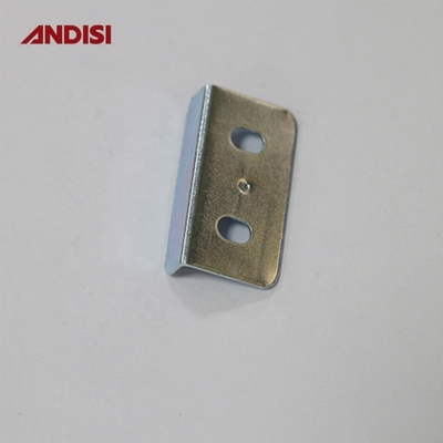 L 가구 스틸 평면각 브래킷 커넥터 0.8mm 두께와 32x17x8.23mm 크기